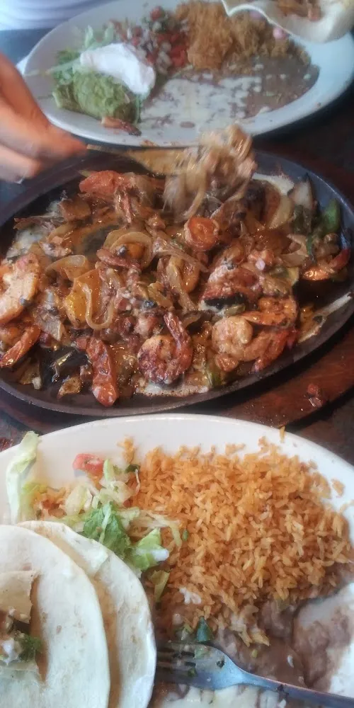 Hawaiian Shrimp Fajitas for Two